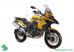 Benelli TRK 502X (1)